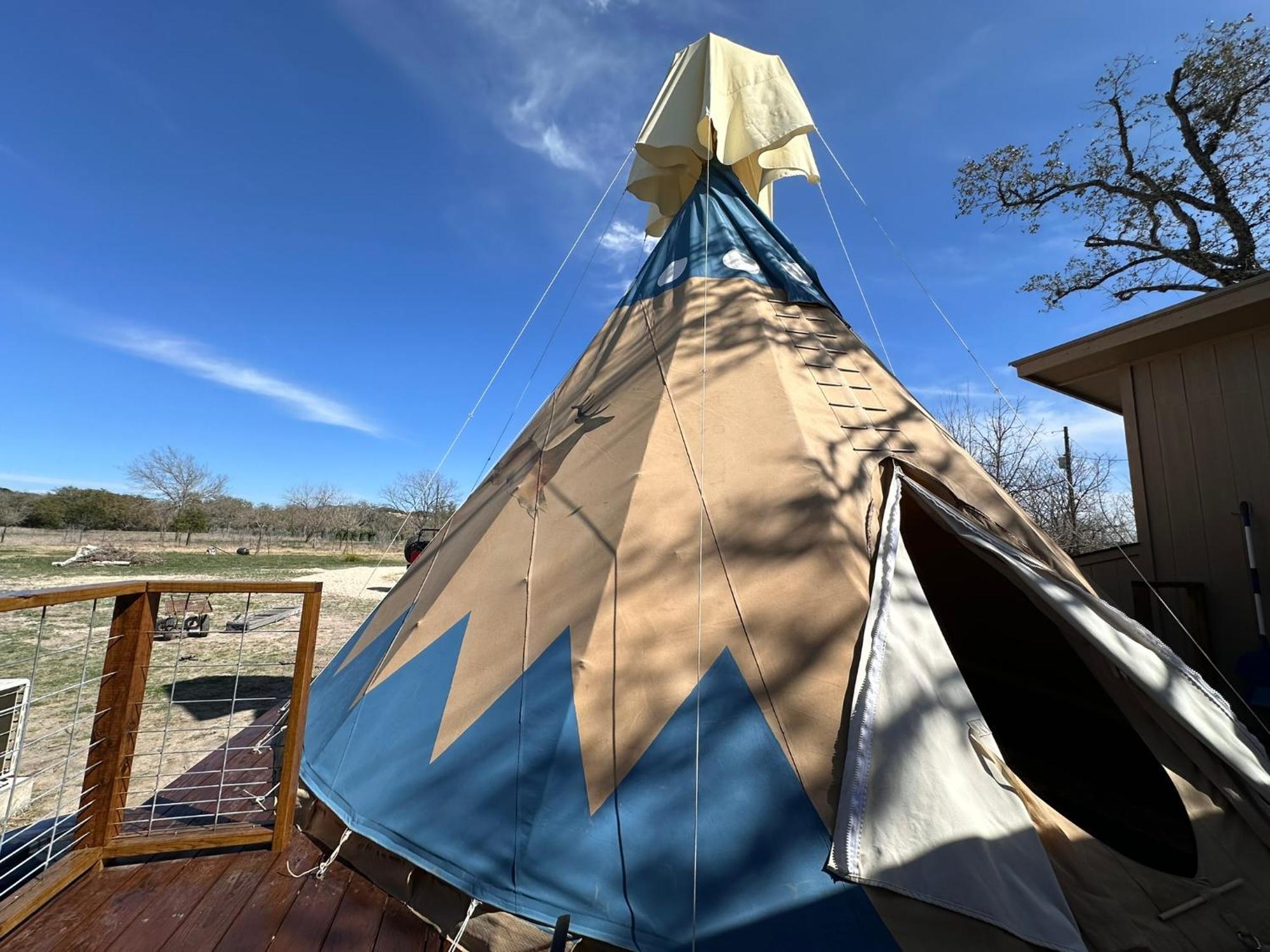 Bandera Stronghold Retreat Exterior photo